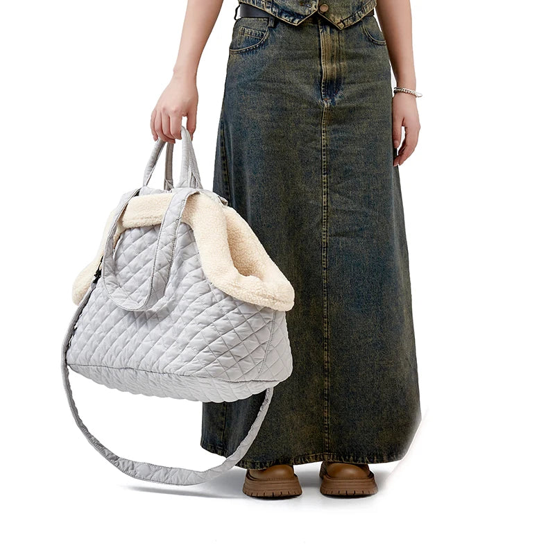 Quilted Pet Bag with Removable Lining